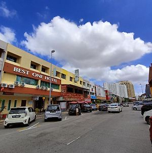 Best One Hotel Malacca Exterior photo