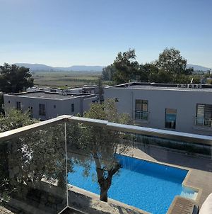 Scenic Flat With Shared Pool In Milas Διαμέρισμα Exterior photo