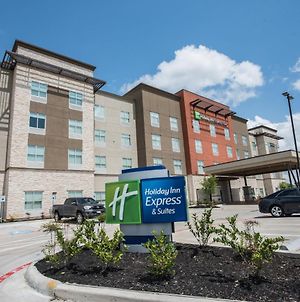 Holiday Inn Express & Suites Houston - Hobby Airport Area Exterior photo