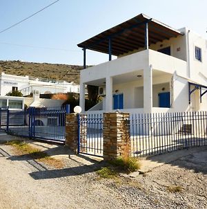 Andros 2 berdrooms 4 persons cycladic house. Κυπρί Exterior photo