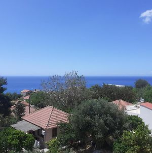 Small Studio For 2 With View Διαμέρισμα Λουρδάτα Exterior photo