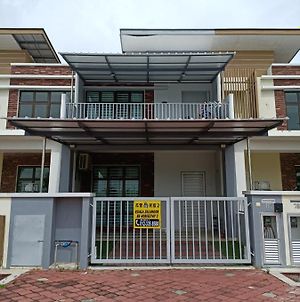88 Cozy House Διαμέρισμα Kuala Selangor Exterior photo