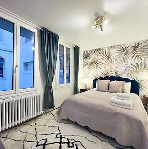 Exquisite One-Bedroom Apartment On Av Du Casino Μοντρέ Exterior photo