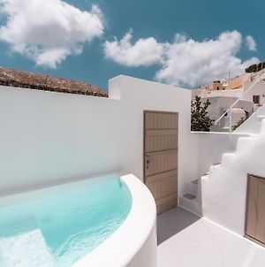 Akri Santorini With Heated Jacuzzi Βίλα Εμπορειό Exterior photo