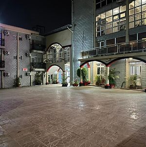 Prodiges Hotel Yaoundé Exterior photo