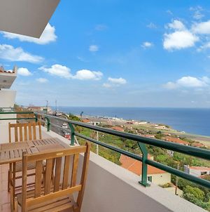 Santa Cruz Apartment With Sea View By Hr Madeira Exterior photo