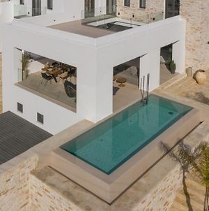 Villa Oleum Πίσω Λιβάδι Exterior photo