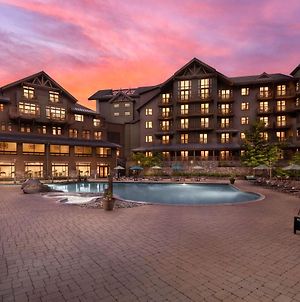 The Lodge At Spruce Peak, A Destination By Hyatt Residence Stowe Exterior photo