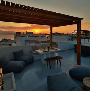 The Nine Graces - Agios Prokopios Beach Apartments -Option With Terrace And Jacuzzi Exterior photo