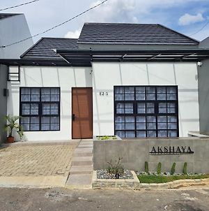 Akshaya Villa Sukabumi Exterior photo