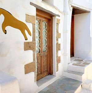Skyros Bnb, Little Horse House In Skyros Town Exterior photo