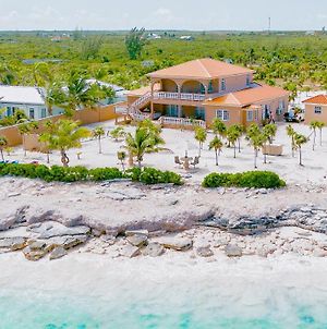 Golden Pelican Villa- 5 Bdr Beachfront Home Includes A Sunset Cruise On 7 Nights Whitby Exterior photo