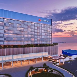 Batam Marriott Hotel Harbour Bay Exterior photo