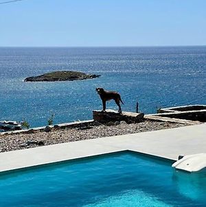 Kythnos Beachfront Villa With Swimming Pool Exterior photo