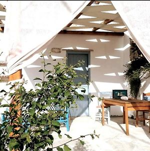 Naxos Mountain Retreat - Tiny House Build On Rock Διαμέρισμα Κόρωνος Exterior photo