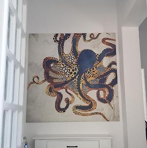 Octopus Suites Parikia Exterior photo