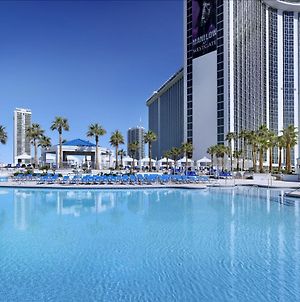Westgate Las Vegas Resort & Casino Exterior photo