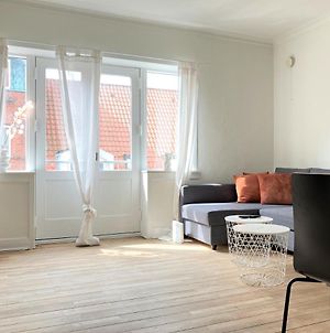 One Bedroom Apartment In Esbjerg, Nygrdsvej 49 Exterior photo