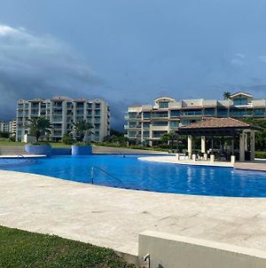 Lujoso Y Familiar Apartamento De Playa Y Golf En San Carlos Panama Exterior photo
