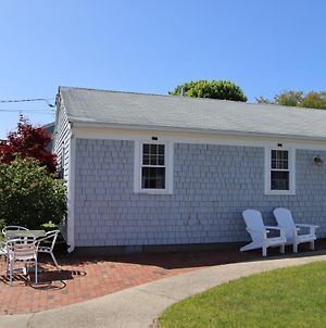 Seaside Serenity, Just A Block /0.1 Mile Away From The Beach Yarmouth Port Exterior photo