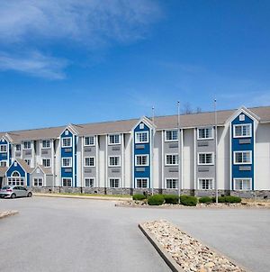 Microtel Inn By Wyndham Beckley Exterior photo