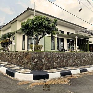 Villa Siku Naim, Sukabumi Exterior photo