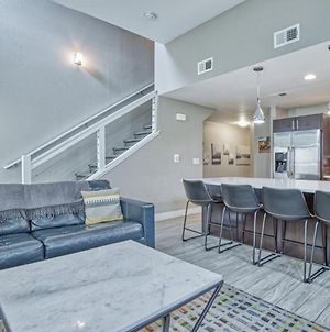 Modern Townhome Near Old Town, Breweries, & River! Φορτ Κόλινς Exterior photo