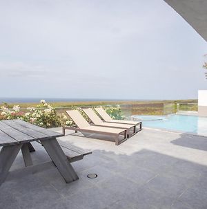 Villa Ocean Vista, Amazing Panoramic View And Private Pool Βίλλεμσταντ Exterior photo