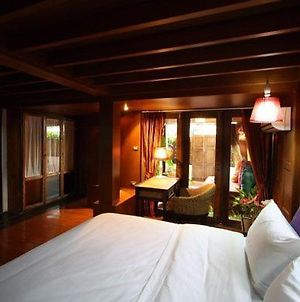 Seven Senses Guesthouse Τσιάνγκ Μάι Exterior photo