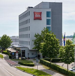 Ibis Hotel Friedrichshafen Airport Messe Exterior photo