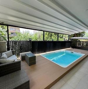 Luxury Villa With A Pool &Garden Αθήνα Exterior photo