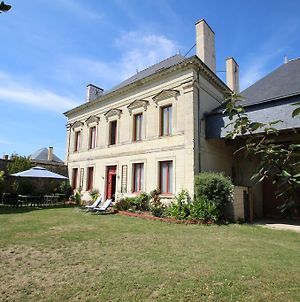 Domaine Des Roses Bed and Breakfast Vaudelnay Exterior photo