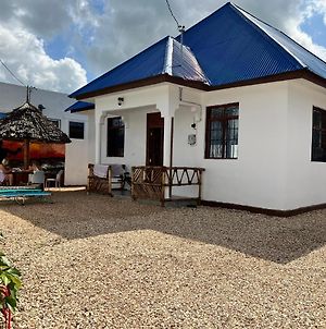 Onelove Villa Kiwengwa Kiwengwa  Exterior photo