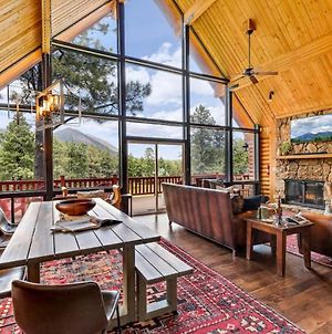 Renovated Famous Cabin, Hottub, Mtn Views, 6 Bdrms Βίλα Φλάγκσταφ Exterior photo