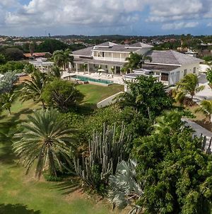 A Beautiful Villa Curacao With Large Pool And Tropical Garden Jan Thiel Exterior photo