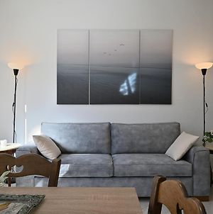 Seabreeze Apartment In Palaio Faliro/ Netflix Αθήνα Exterior photo