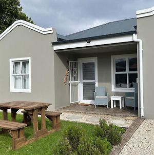 Homely, Self-Catering 2-Bed Home Hermanus Exterior photo