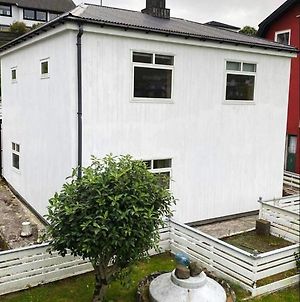 Cosy House Near Airport Διαμέρισμα Sørvágur Exterior photo
