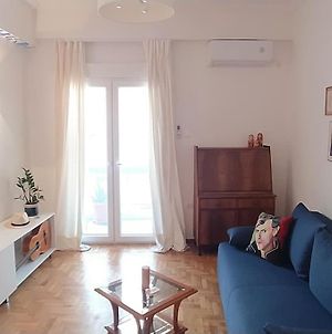 Urban & Bright Apartment In The Historical Centre Αθήνα Exterior photo