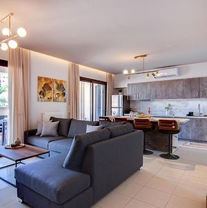 Agapi'S Luxury Apartment Πύλος Exterior photo