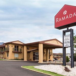 Ramada By Wyndham Flagstaff East Ξενοδοχείο Exterior photo