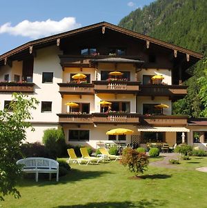 Hotel Garni Erler Mayrhofen Exterior photo