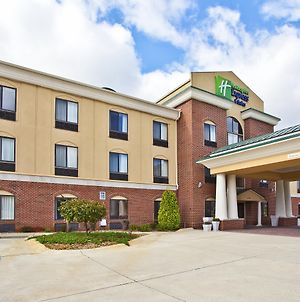 Holiday Inn Express Hotel & Suites Goshen, An Ihg Hotel Exterior photo