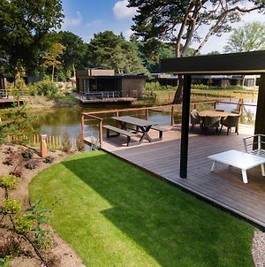 Family Lodge On The Water And Kwintelooijen Nature Reserve Rhenen Exterior photo