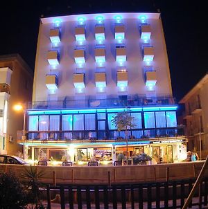 Hotel Continental Μπελάρια-Ιτζέα Μαρίνα Exterior photo