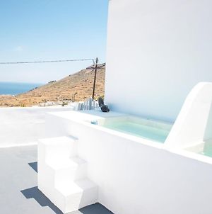 Magical Santorini Villa 1 Bedroom Superior Suite Beautiful Sea Views Outdoor Jetted Tub Finikia Οία Exterior photo