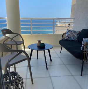 Upscale, Fully Renovated Apartment Next To The Beach With Direct Sea View Κάλπε Exterior photo
