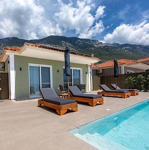 Amazing Home In Lourdas With Wifi, Swimming Pool And 2 Bedrooms Βλαχάτα Exterior photo