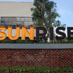 Sunrise Hotel Kudus Jati  Exterior photo
