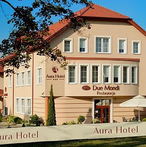 Aura - Hotel & Restaurant & Sauna Ζιελόνα Γκόρα Exterior photo